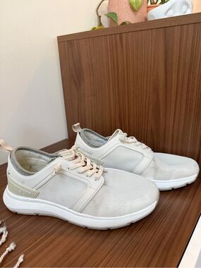 Women's Knit Casual Sneakers in Light Beige